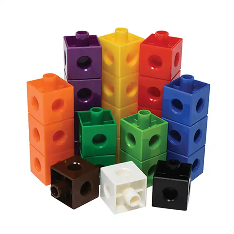 Linking Cubes
