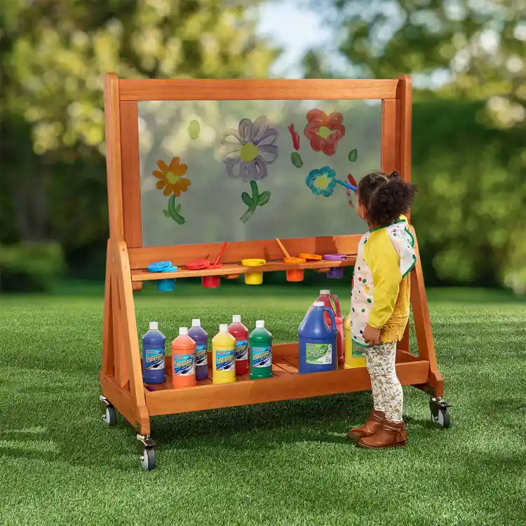 Outdoor Paint Wall & Supply Cart