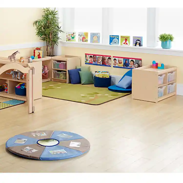 Becker's Infant & Toddler Tray Storage, Exposed Hardware