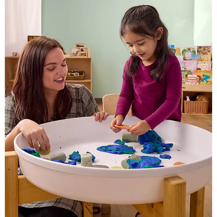 Deep Spot Tuff Tray & Wooden Stand