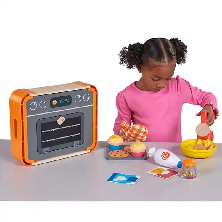 Pretendables® Bakery Set