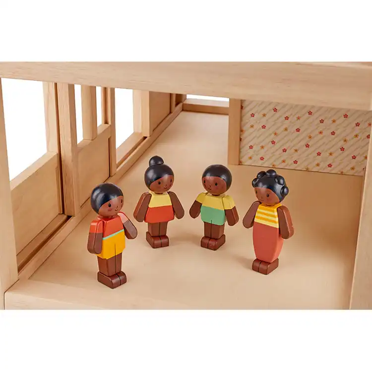 Friends and Family Figures, Mocha