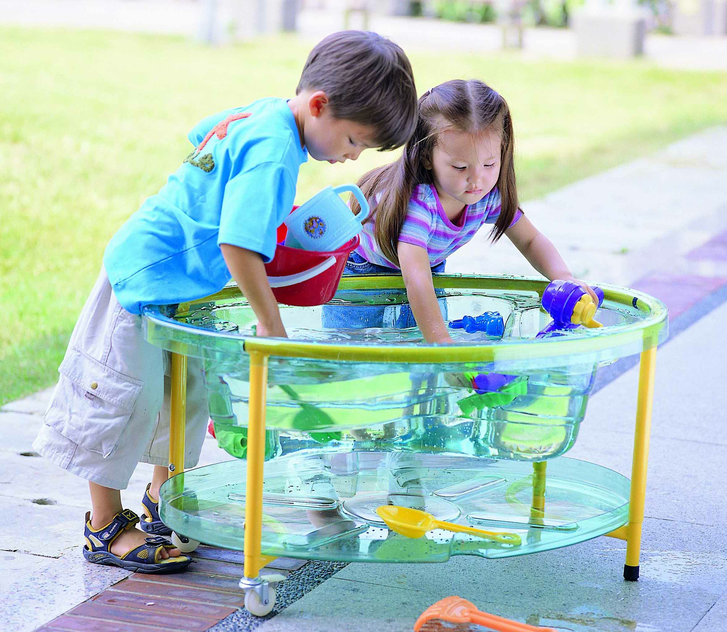 Столик для воды. WPL kt2001-00c стол для игр с водой и песком l89см x w63см x h44-58см, прозрачный. Столик с водой для детей игровой. Столик для песка и воды детский. Стол для игр с песком и водой.