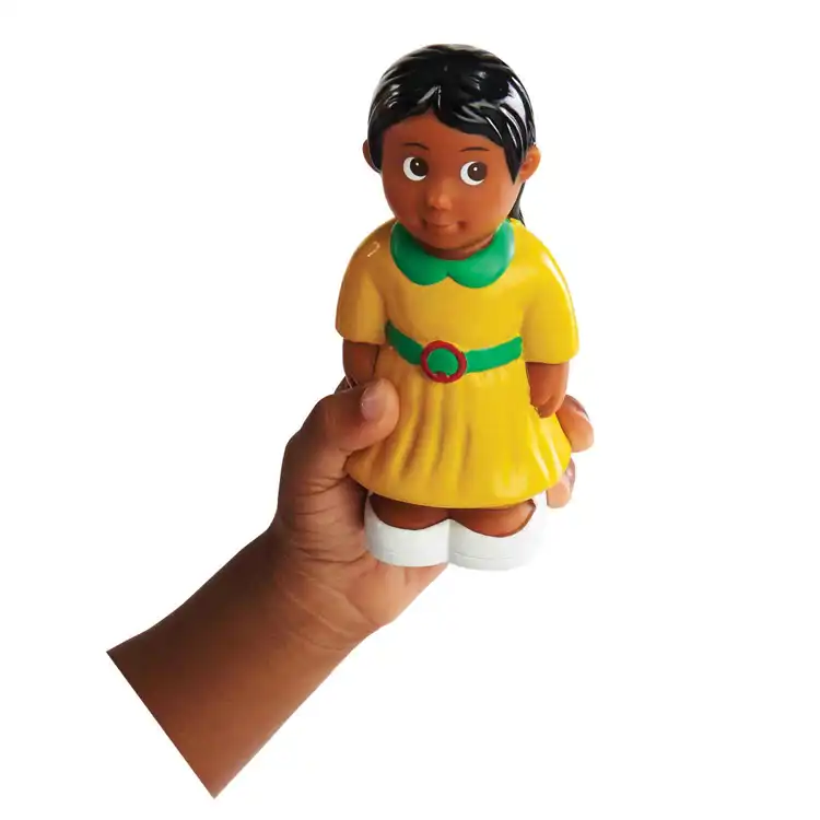 Latino Family Figures