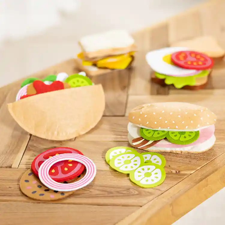 Melissa & Doug Felt Sandwich Play Set