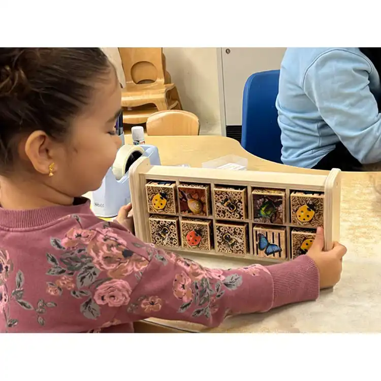 Bug Hotel 10-Frame