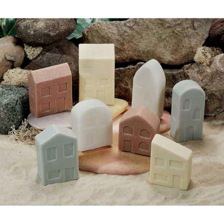 Small World, Homes