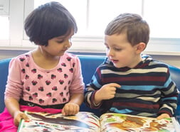 preschoolers reading big book